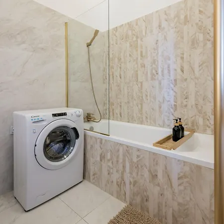 Scenic By Buda Castle *