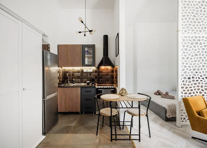 Scenic By Buda Castle *