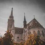 Scenic By Buda Castle * Βουδαπέστη