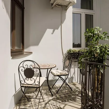 Scenic By Buda Castle Apartment Budapest